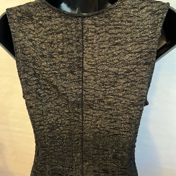 Sleeveless | Mini Dress | cut-outs | Gold Foil design | size Large - Picture 4 of 5